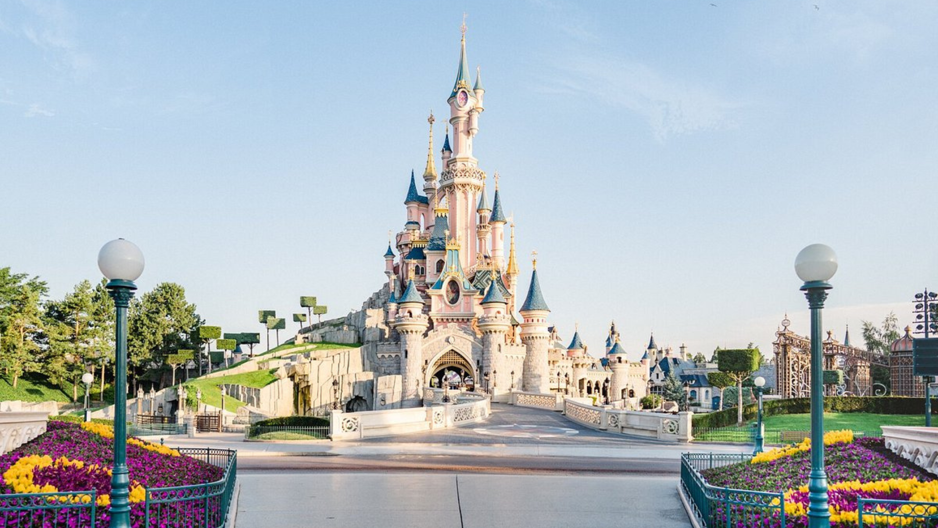 Disneyland-Paris-Resort-Tycoon