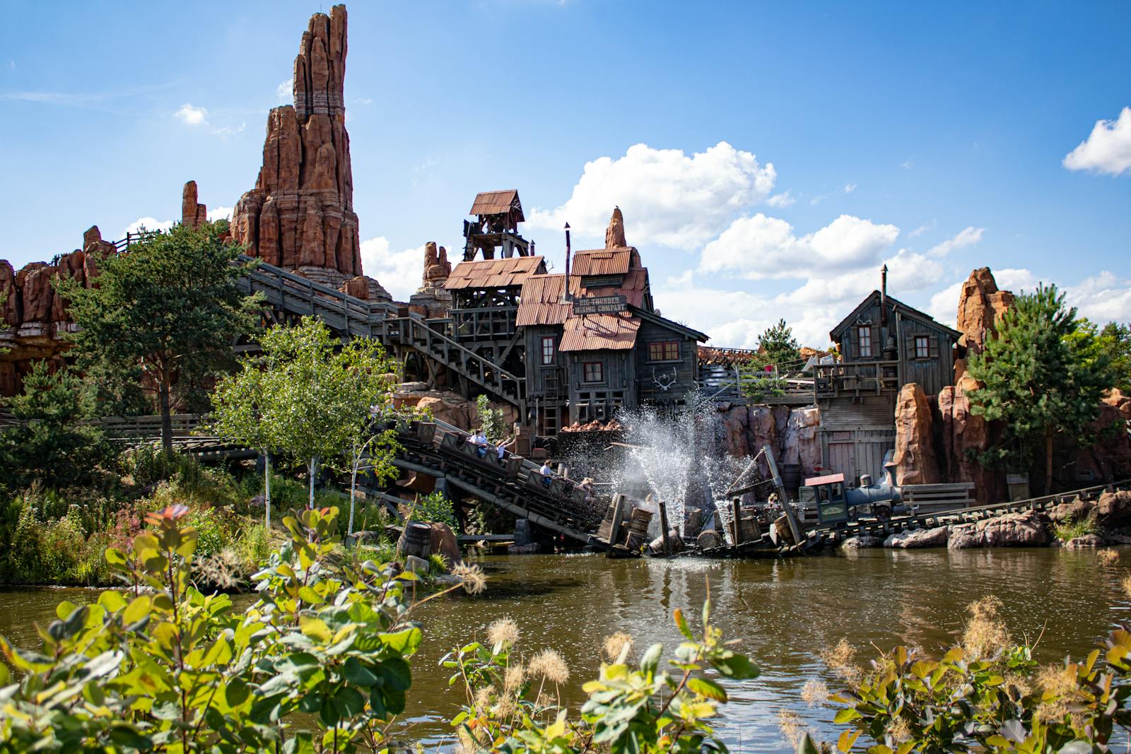 Luke Dunsmore - Disneyland Paris Resort Tycoon C